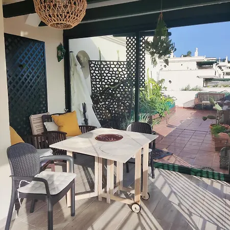 Dos Piscina Marbella